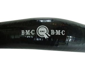 BMCシリコンラジエターアッパーホース1000用(ブラック)