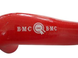 BMCシリコンラジエターアッパーホース1275用(レッド)